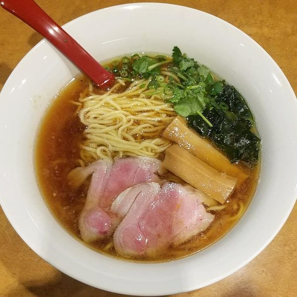 「醤油らーめん(細麺)」@麺屋 紅の写真