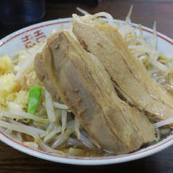 ラーメン（二郎系）700円