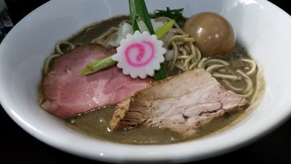 「味玉濃厚煮干しそば　850円☆☆」@中華そば いづるの写真