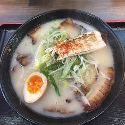 しらとりさんチャーシュー麺 ￥９８０円