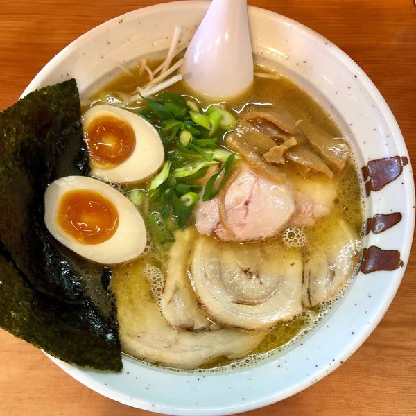 「中華そば にごり (730円) 特製 (200円)」@麺処 倭の写真