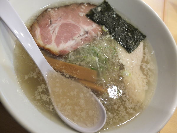 「塩らーめん」@麺屋 千とせの写真