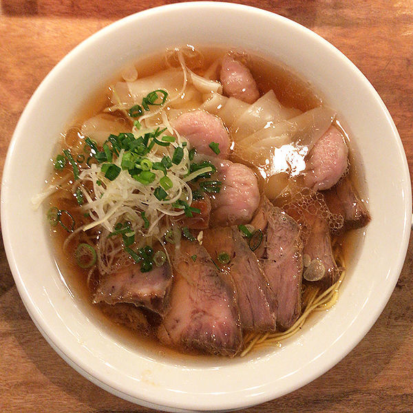 「叉焼雲呑麺」@中華麺酒房 中華そば すずらんの写真