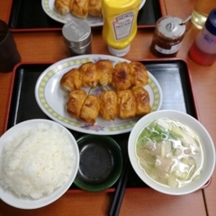 ホワイト餃子 高島平店の画像