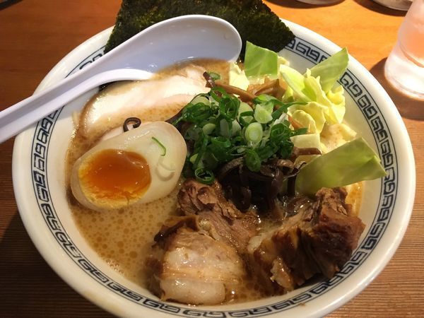 「特製ラーメン」@熊本ラーメン ひごもんず 西荻窪店の写真
