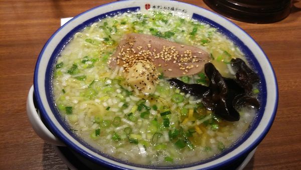 「牛タンねぎ塩ラーメン」@仙台牛タンねぎ塩ラーメン 㐂蔵の写真