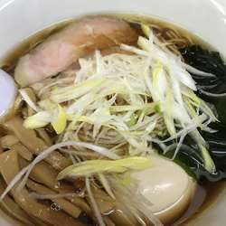 特醤油らーめん