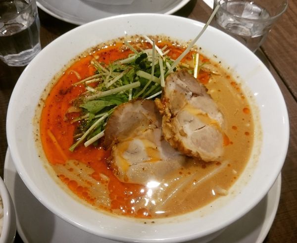 「【限定】味噌担々麺 900円(辛3、痺3)＋半ライス」@四川担担麺 阿吽 北浦和店の写真