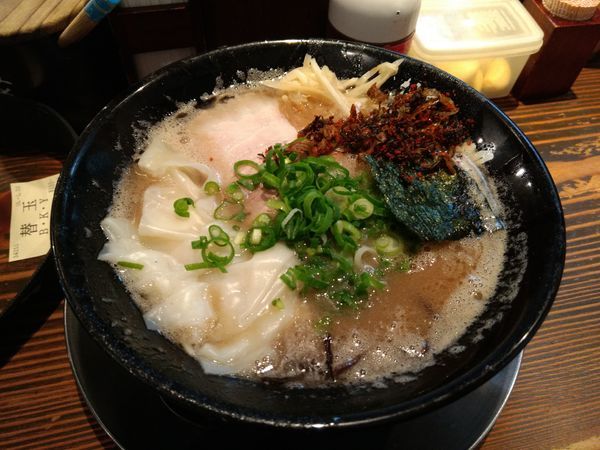 「ワンタンメン」@博多一双 博多駅東本店の写真