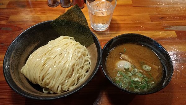 「濃厚魚介つけ麺」@瞠 池袋店の写真