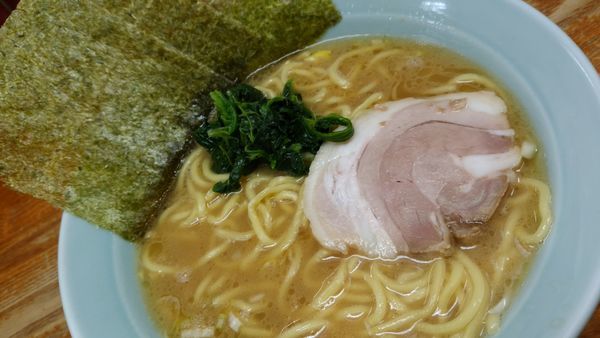 「豚骨しょうゆラーメン並690円全部普通」@横浜ラーメン はま家の写真
