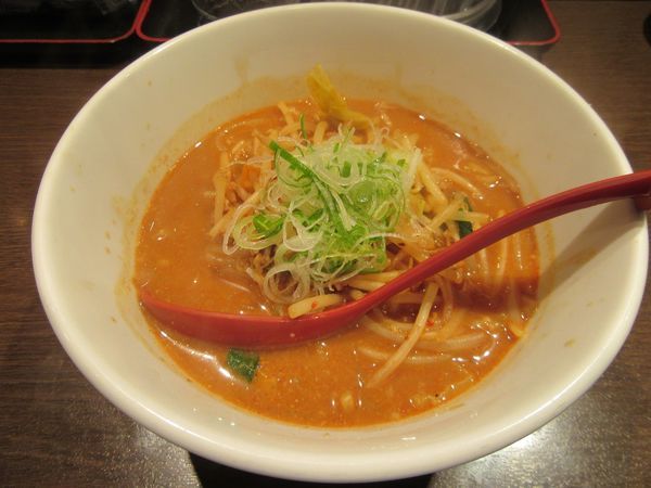 「カレー味ラーメン（７５０円）」@北海道らーめん なまら 阿見店の写真