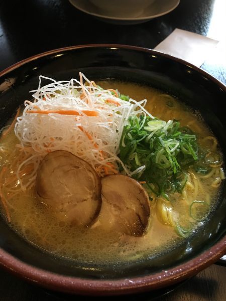 「鶏白湯ラーメン大盛」@鶏白湯ラーメン京都祇園 門扇 アリオ亀有店の写真