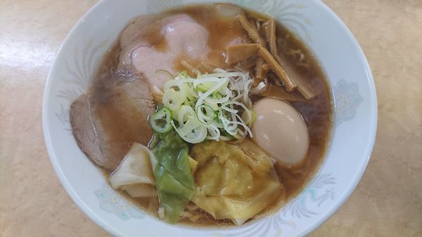 「特製らーめん」@中華そば あお鬼の写真