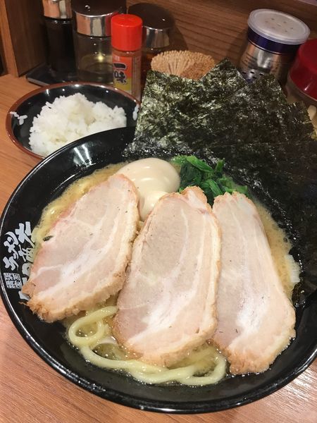 「MAXラーメン(並)」@横浜家系ラーメン 馬場壱家 山の陣 2号店の写真