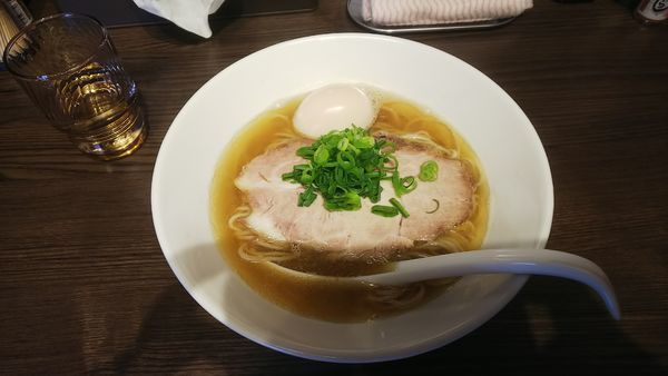 「普通の煮干しそば」@花笑み中華そば かれんの写真