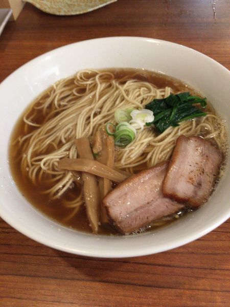 「らーめん（朝限定400円大盛りプラス100円）」@麺＆cafe Coi.Coi.の写真
