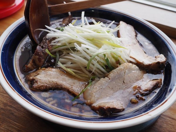 「ネギ焼豚らあぁめん」@炭火らあぁめんいちの写真