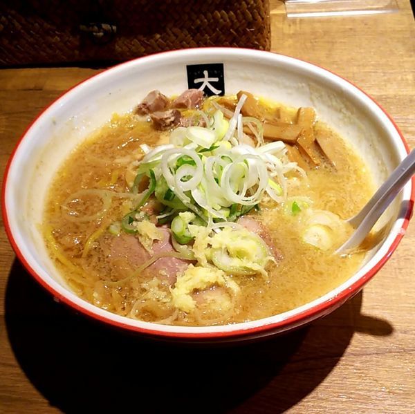 「味噌らーめん(大盛)＋もやし(別皿)」@大島の写真