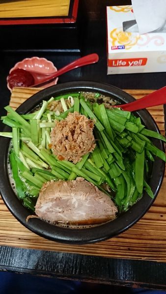 「ニラそば 醤油味」@香麺の写真