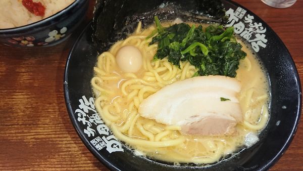 「ラーメン醤油(680円)」@町田商店 横浜駅前店の写真
