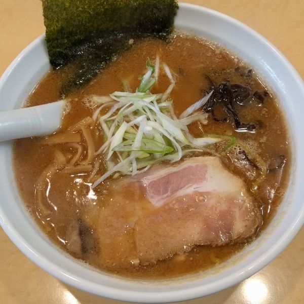 「とんこつ正油」@二代目 女がじゅまるの写真