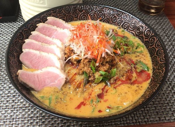 「限定鴨と鶏白湯(担々麺)＋ごはん(850円＋100円)」@麺や 睡蓮の写真