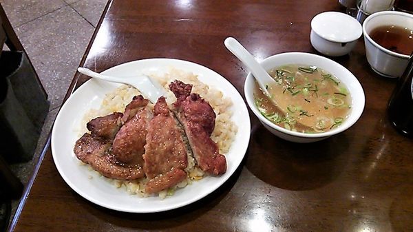「排骨チャーハン」@三和楼の写真