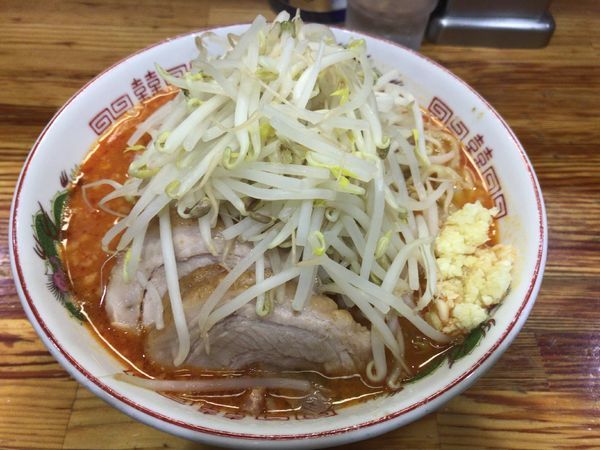 「小辛味噌(850円)」@ラーメン神豚 横須賀中央店の写真