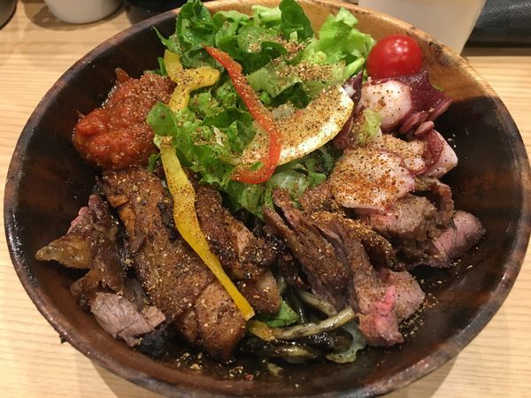 「スパイシースターパレット＋ミックスグリル3人前など」@Handicraft Worksの写真