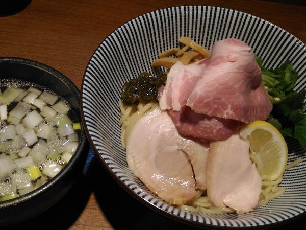 「煮干しつけそば」@寿製麺よしかわ 川越店の写真