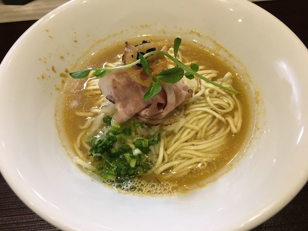 「限定 雲丹と鮗＋替玉 クエとアカムツのフランベ」@つくばらーめん 鬼者語 -オニモノガタリ-の写真