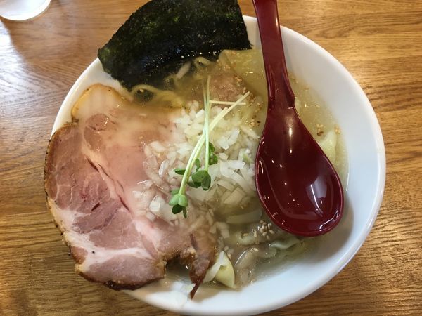 「塩ワンタン麺」@中華そば JUN-CHANの写真