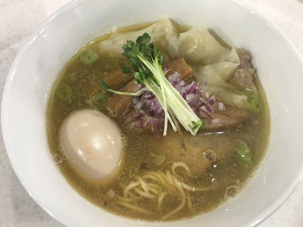 「週替わり限定ラーメン 特製アサリと煮干しのラーメン(塩)」@ラーメン星印の写真