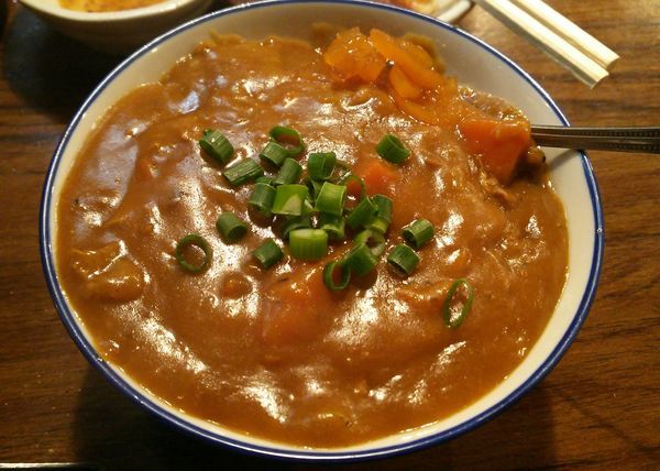 「茶碗カレー　400円」@マル超ホルモンの写真