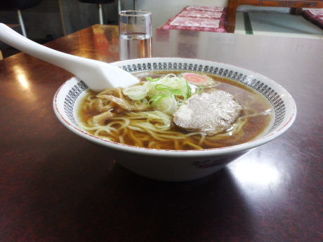 「しょうゆラーメン」@定食たかしたの写真
