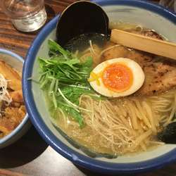 ゆず塩ラーメン 肉ごはん
