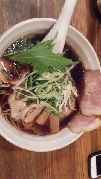 「黒醤油ラーメン」@麺屋 信成の写真