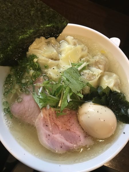 「特製ワンタン麺 しお ¥900」@旬ダイニング 鶴田の写真