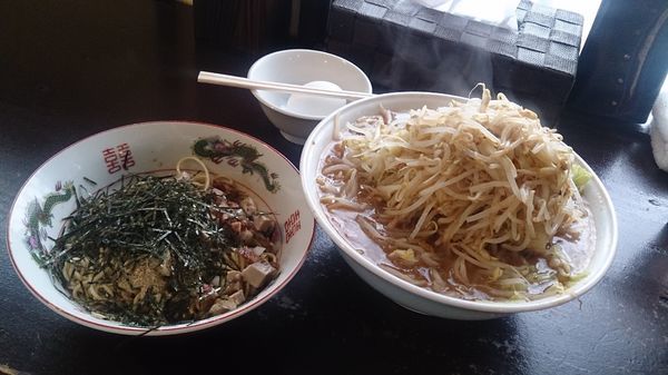 「大めんじろ780円+和え玉200円」@めんじろの写真