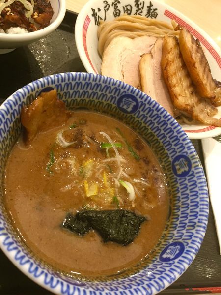 「つけチャーシュー￥1100」@松戸富田製麺 三井アウトレットパーク木更津店の写真