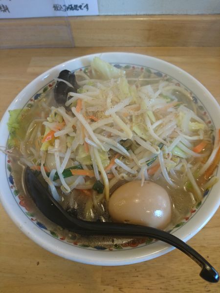 「塩タンメン 750円 味玉(ラーパス)」@らーめん高橋の写真