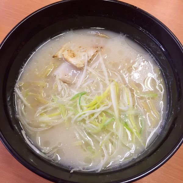 「【期間限定】濃厚のどぐろ白湯ラーメン ￥330＋税」@スシロー 川越店の写真