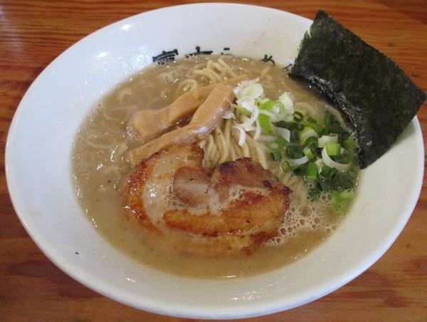 「らーめん　680円」@富士らーめんの写真