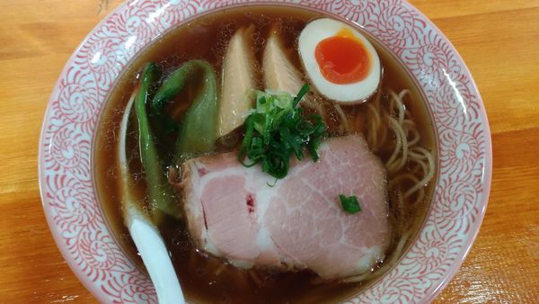 「醤油ラーメン」@無化調らぁめん 山吟の写真