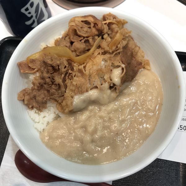 「牛白カレー」@吉野家 品川港南口店の写真