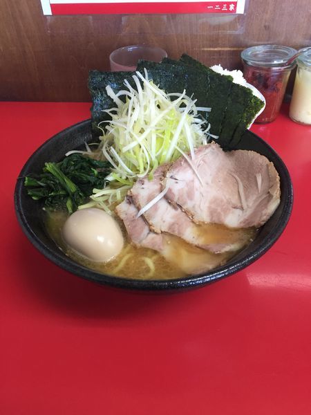 「得とくラーメン」@横浜家系  一二三家の写真