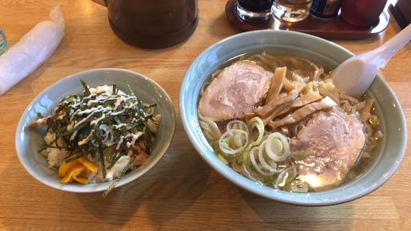 「ラーメン 大盛+チャーシュー丼(小」@榮ラーメンの写真
