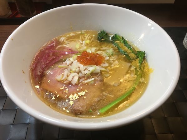 「鮭イクラ」@ONLY ONE NOODLE 壱富士の写真