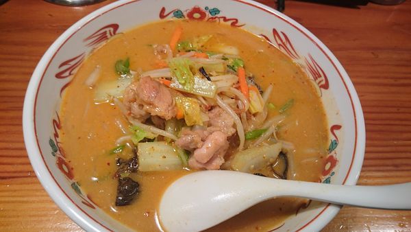 「はまじん味噌らぁめん 半熟味玉」@らぁめん はまじんの写真